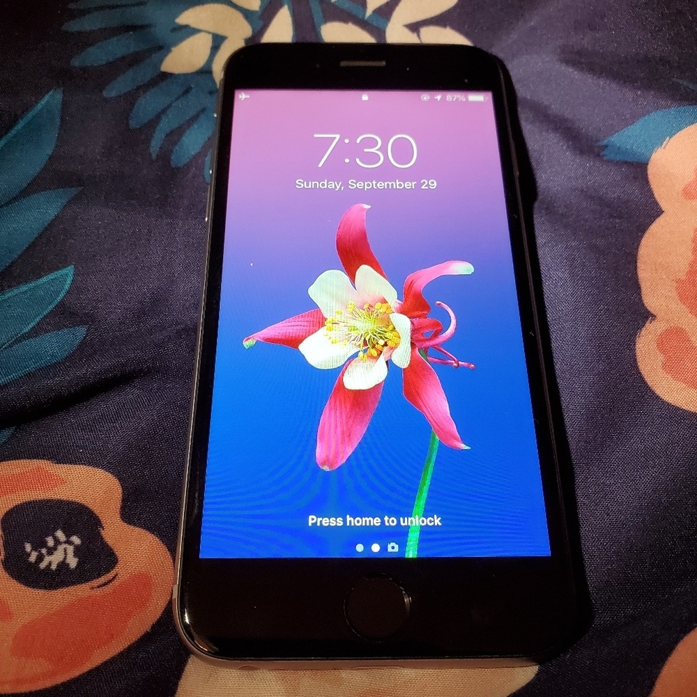 iphone 6 - Picture 1 of 4